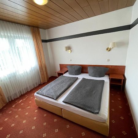 Hotel Restaurant Lenhsen Elmpt Экстерьер фото