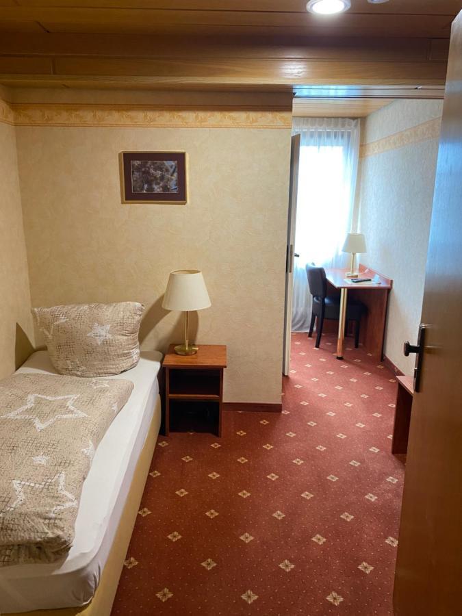 Hotel Restaurant Lenhsen Elmpt Экстерьер фото