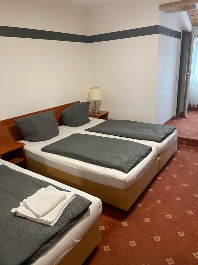 Hotel Restaurant Lenhsen Elmpt Экстерьер фото