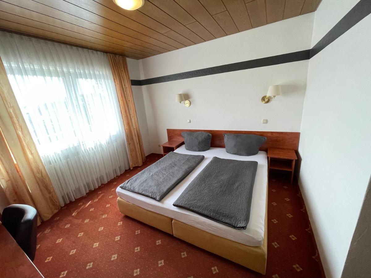 Hotel Restaurant Lenhsen Elmpt Экстерьер фото